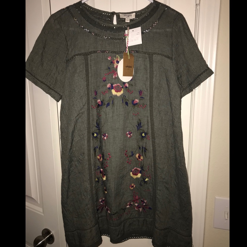 Details: Umgee olive shirt dress size S.